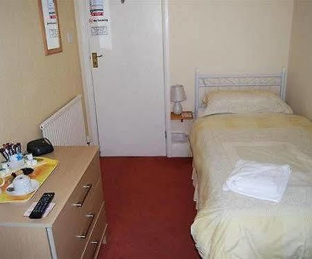 Kingsway Lodge Guest House Торки Экстерьер фото